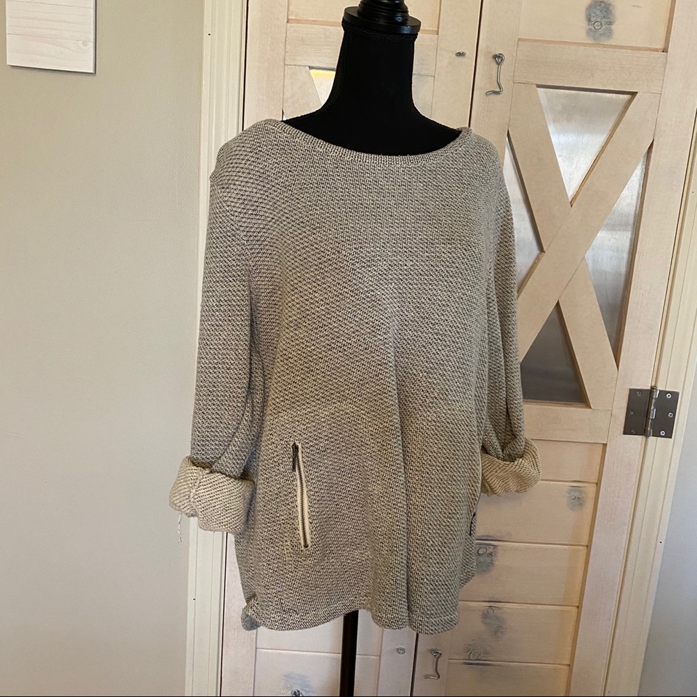 Kenar Sweater